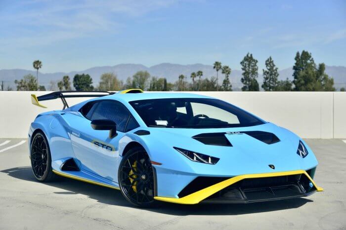 Lamborghini Huracan STO Baby Blue
