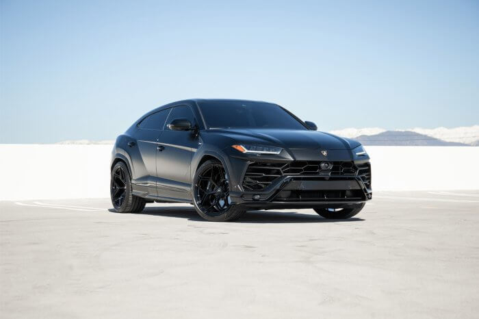 Lamborghini Urus Black